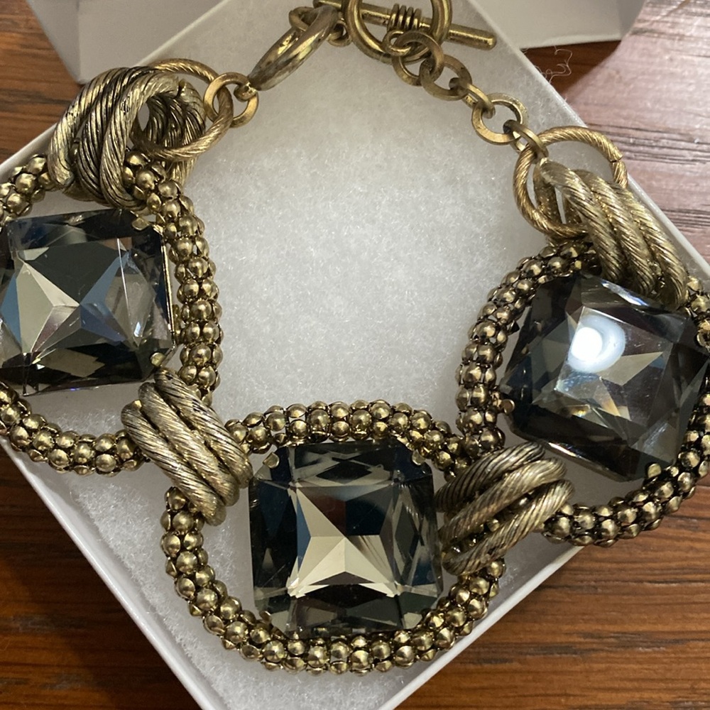 5 for $15 Gold tone and crystal glass Bracelet - Picture 2 of 5